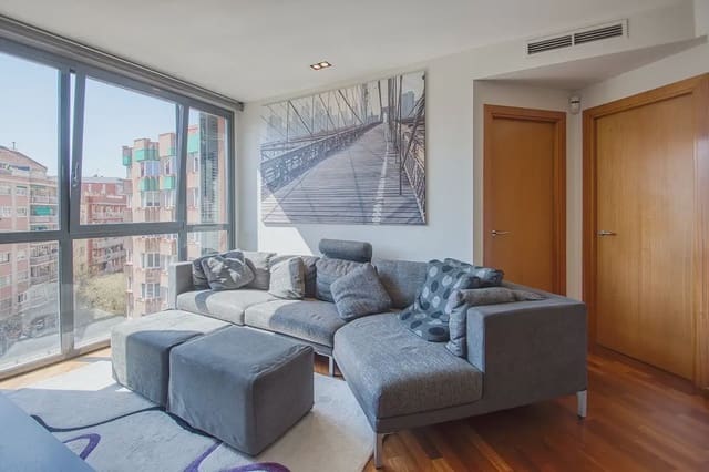 3 sovrum Lägenhet till salu i La Nova Esquerra de L'Eixample, Barcelona stad med garage - 650 000 € (Ref: 9789797)