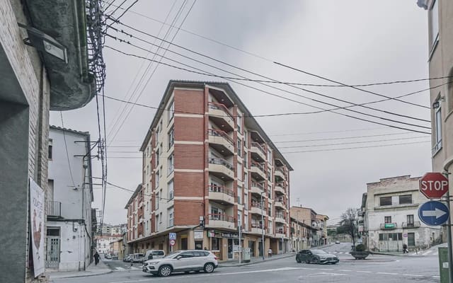 Garage for sale in Torelló - € 12,000 (Ref: 9793375)