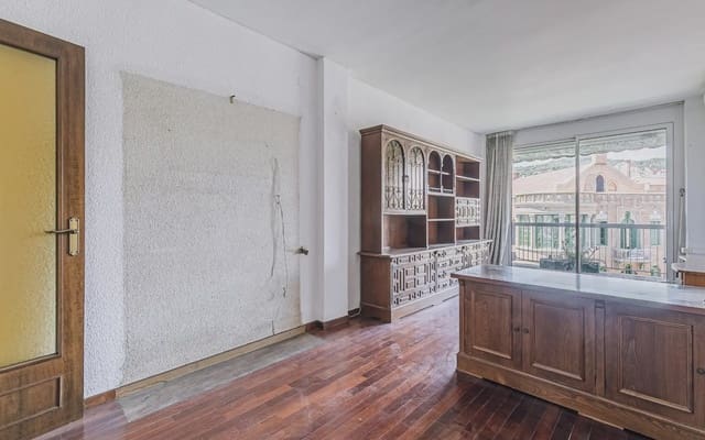 4 camera da letto Appartamento in vendita in El Camp de L'Arpa del Clot, Barcelona città - 575.000 € (Rif: 9793496)