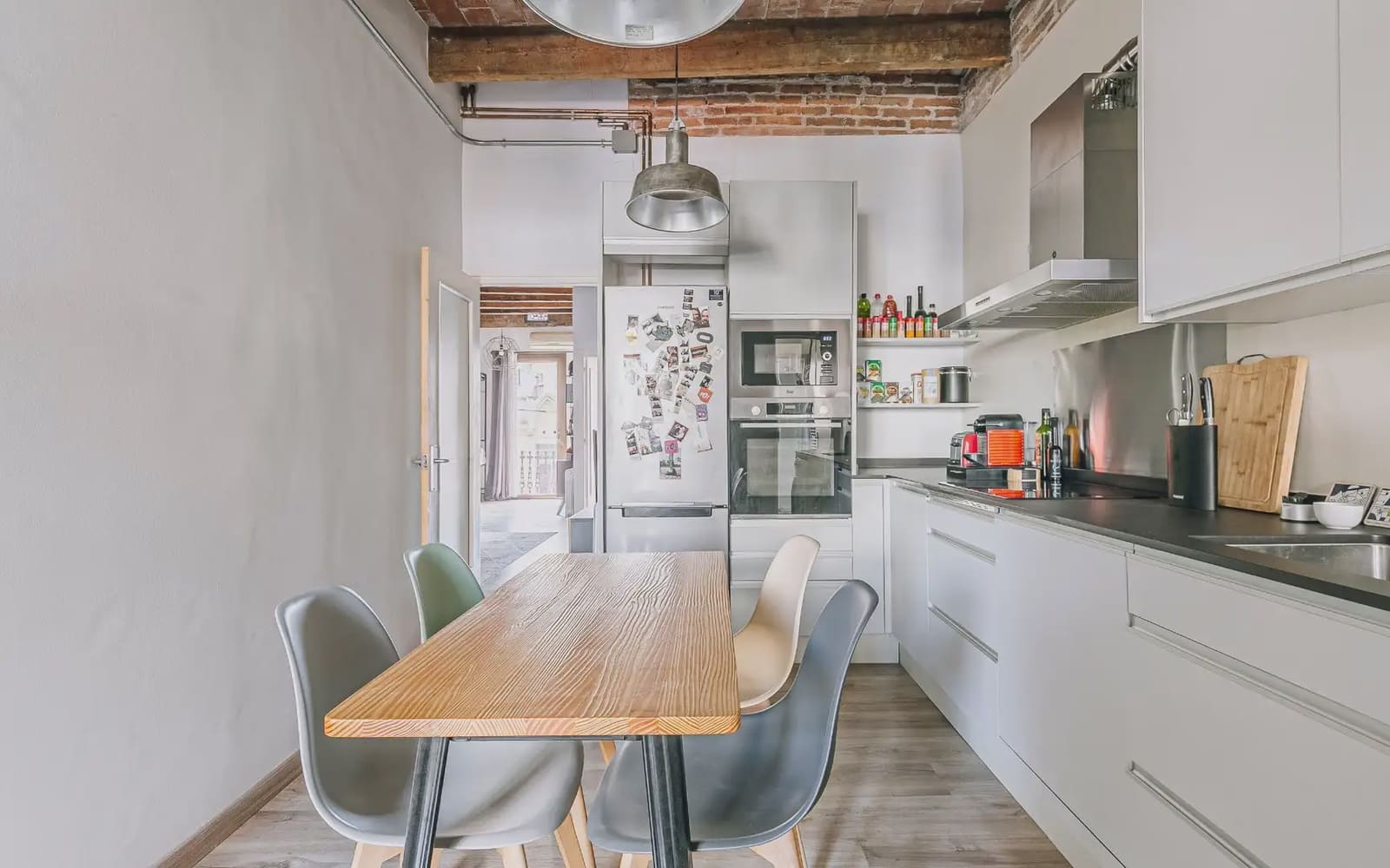 2 soveværelse Lejlighed til salg i Barcelona by - € 350.000 (Ref: 9793671)