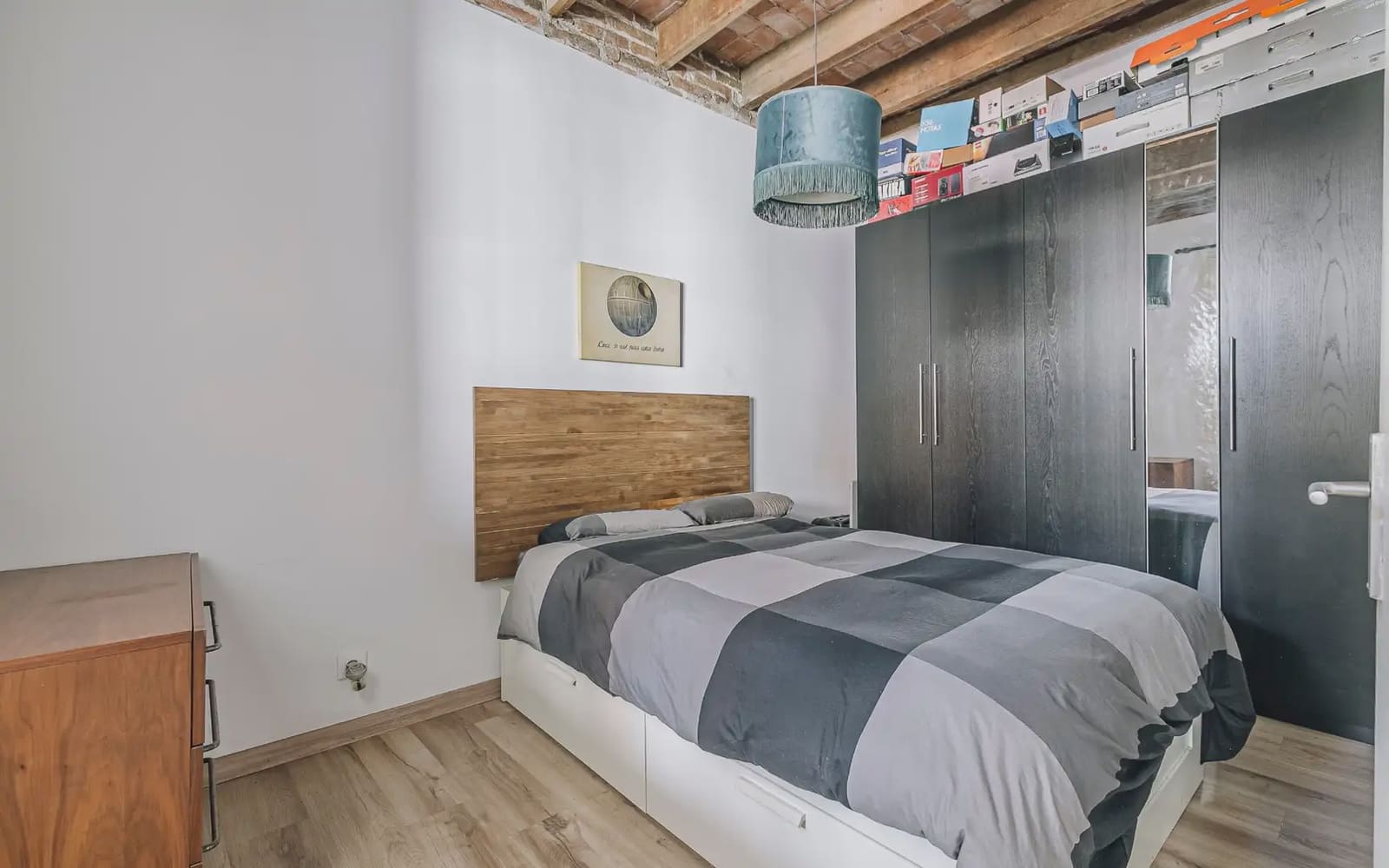 2 soveværelse Lejlighed til salg i Barcelona by - € 350.000 (Ref: 9793671)