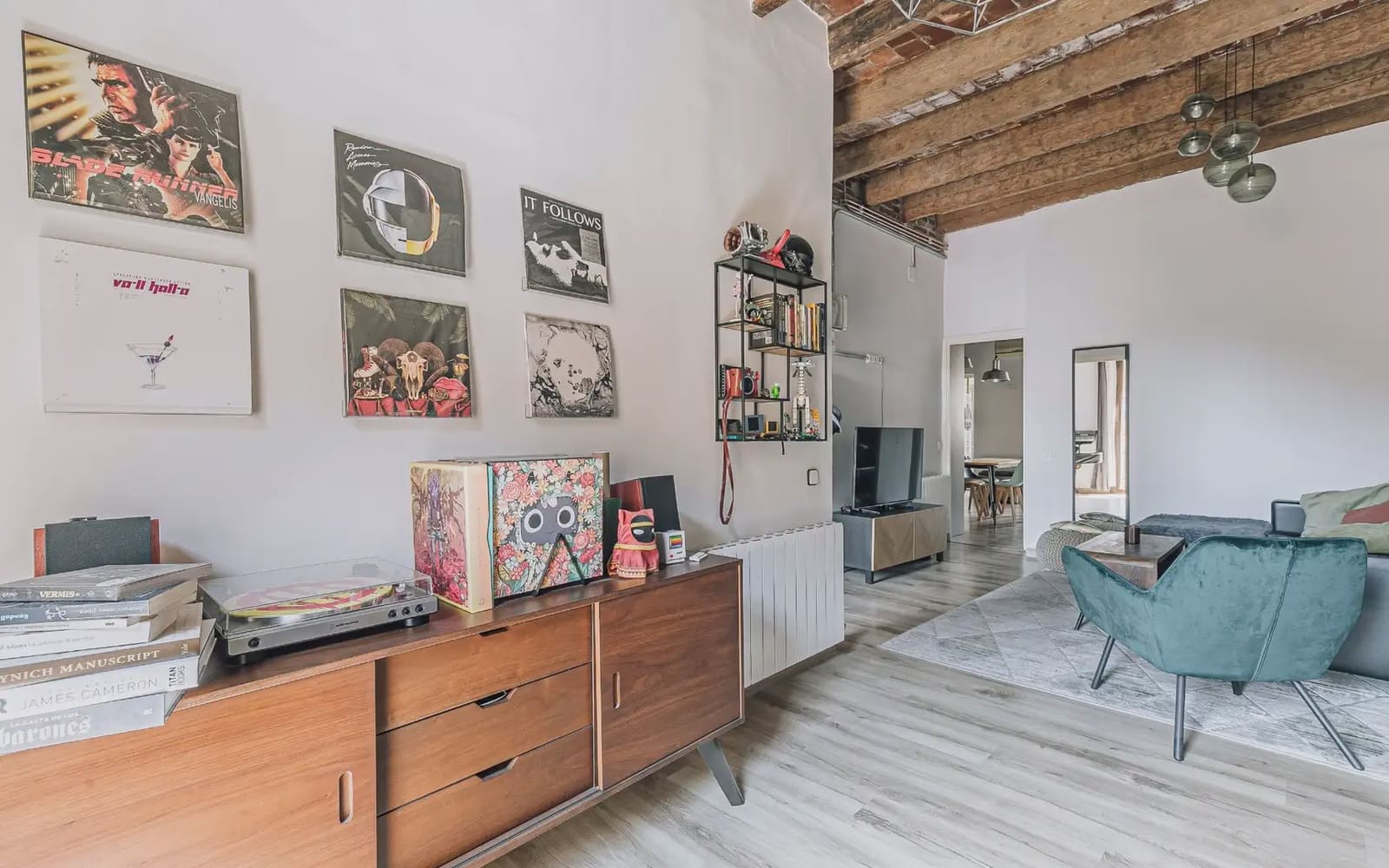 2 soveværelse Lejlighed til salg i Barcelona by - € 350.000 (Ref: 9793671)