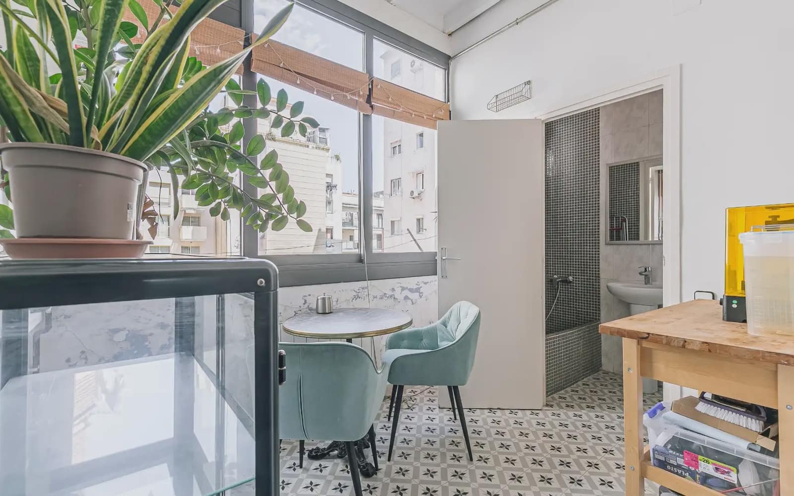 2 soveværelse Lejlighed til salg i Barcelona by - € 350.000 (Ref: 9793671)