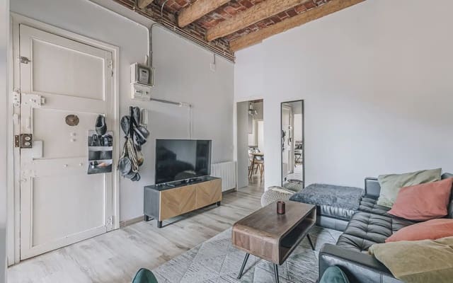 2 soveværelse Lejlighed til salg i El Clot, Barcelona by - € 350.000 (Ref: 9793671)