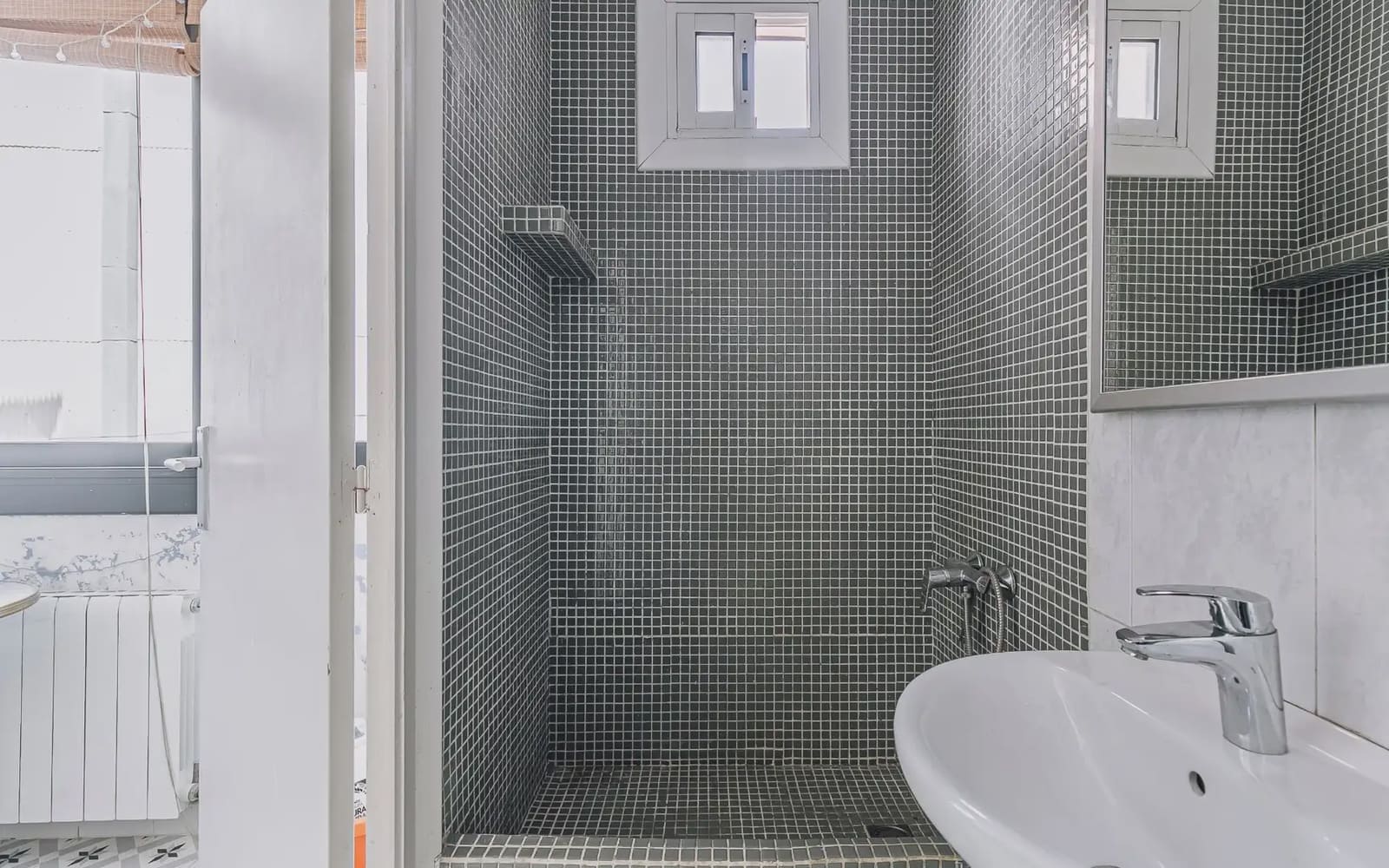 2 soveværelse Lejlighed til salg i Barcelona by - € 350.000 (Ref: 9793671)