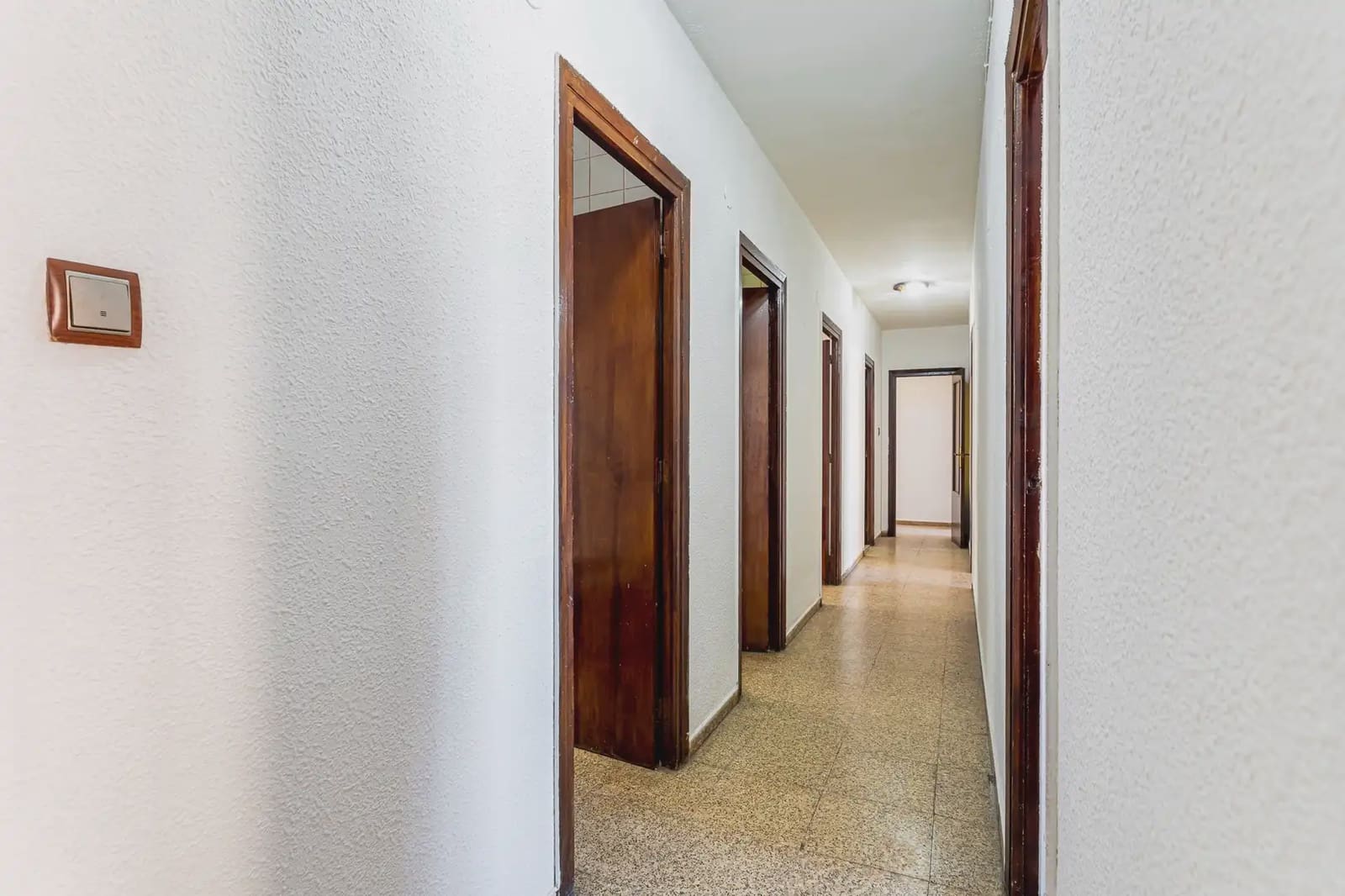 5 sypialnia Mieszkanie na sprzedaż w Miasto Walencja - 298 000 € (Ref: 9793672)