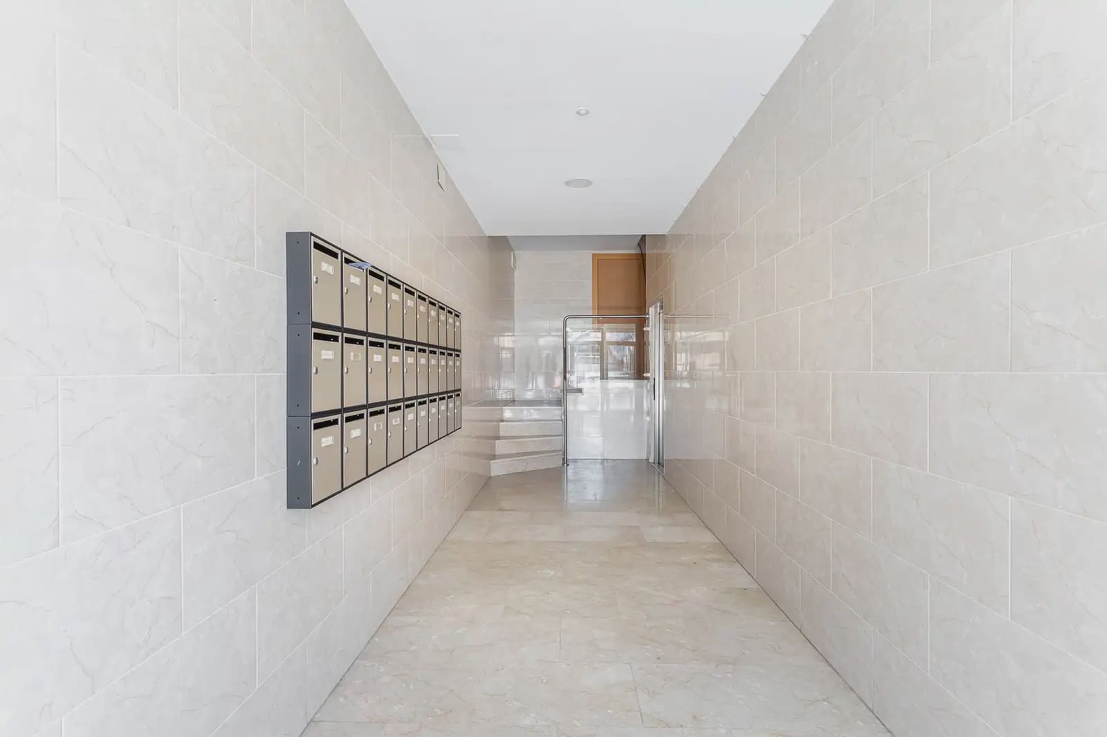 5 sypialnia Mieszkanie na sprzedaż w Miasto Walencja - 298 000 € (Ref: 9793672)