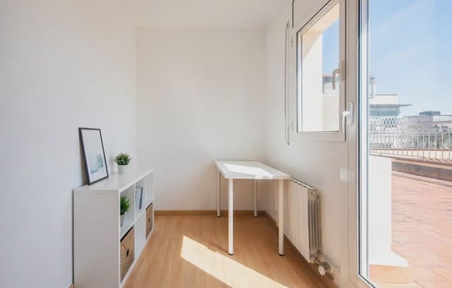 3 Zimmer Penthouse zu verkaufen in Vilapicina i La Torre Llobeta, Barcelona Stadt mit Garage - 590.000 € (Ref: 9798000)
