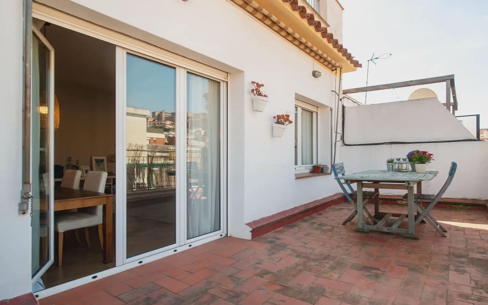 Ático de 3 habitaciones en Barcelona ciudad en venta con garaje - 590.000 € (Ref: 9798000)