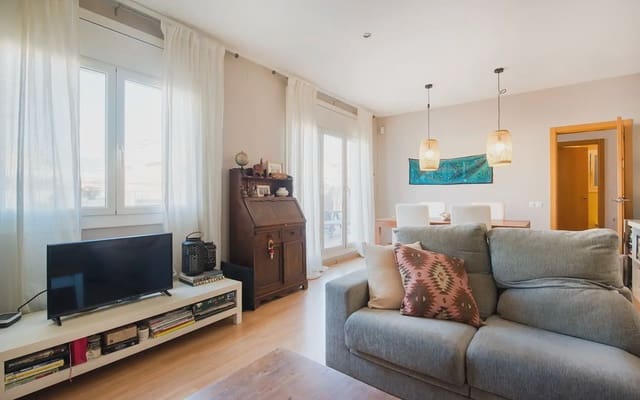 3 Zimmer Penthouse zu verkaufen in Vilapicina i La Torre Llobeta, Barcelona Stadt mit Garage - 590.000 € (Ref: 9798000)