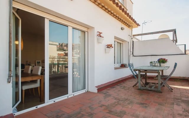 3 Zimmer Penthouse zu verkaufen in Vilapicina i La Torre Llobeta, Barcelona Stadt mit Garage - 590.000 € (Ref: 9798000)