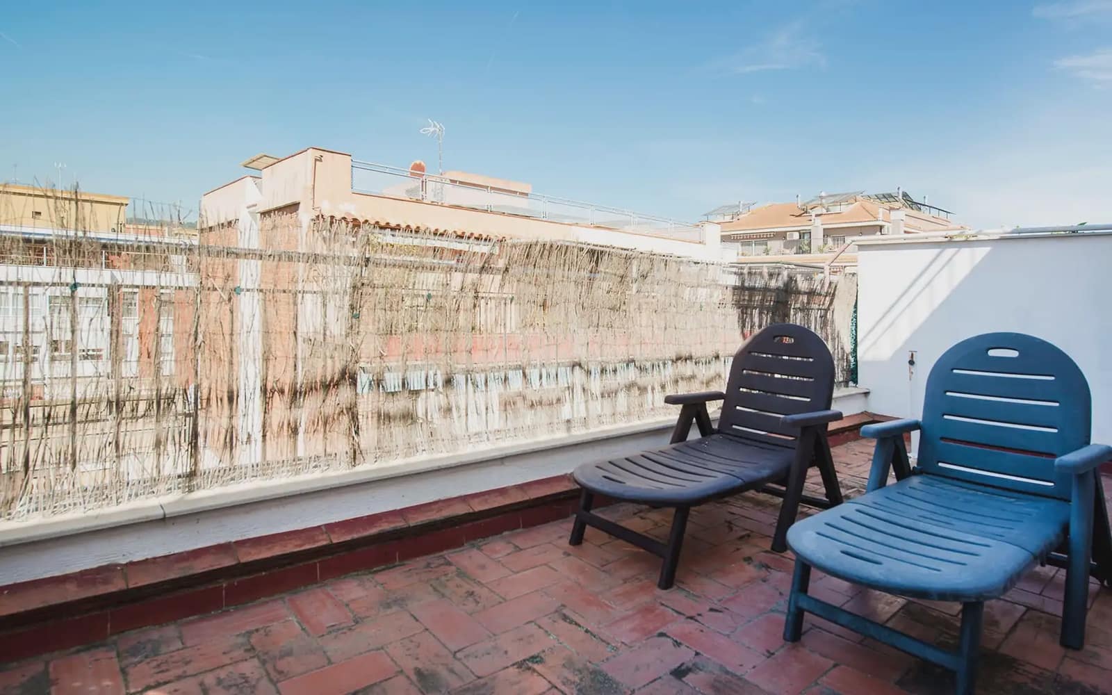 Ático de 3 habitaciones en Barcelona ciudad en venta con garaje - 590.000 € (Ref: 9798000)