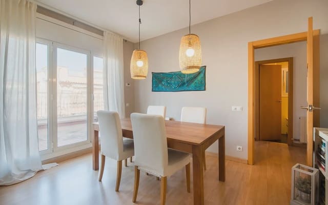 3 Zimmer Penthouse zu verkaufen in Vilapicina i La Torre Llobeta, Barcelona Stadt mit Garage - 590.000 € (Ref: 9798000)