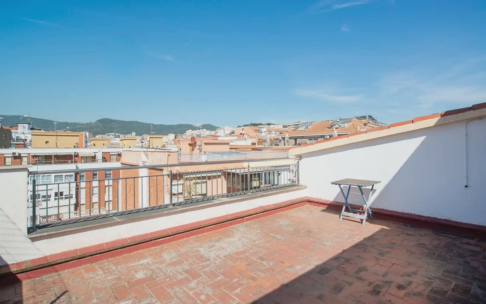 Ático de 3 habitaciones en Barcelona ciudad en venta con garaje - 590.000 € (Ref: 9798000)