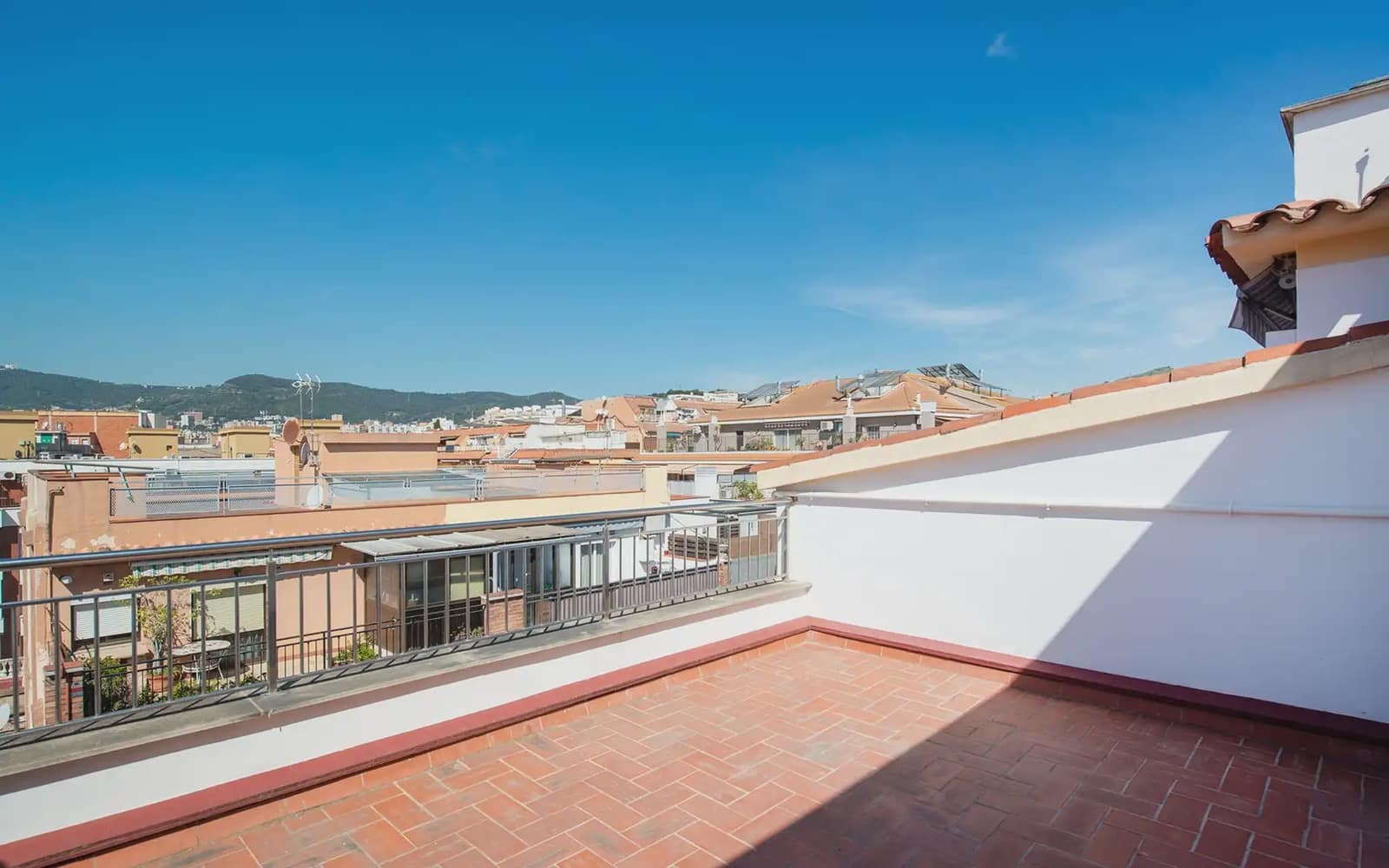 Ático de 3 habitaciones en Barcelona ciudad en venta con garaje - 590.000 € (Ref: 9798000)