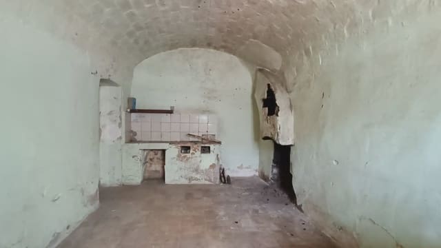 5 sypialnia Dom na sprzedaż w Salt - 150 000 € (Ref: 9798199)