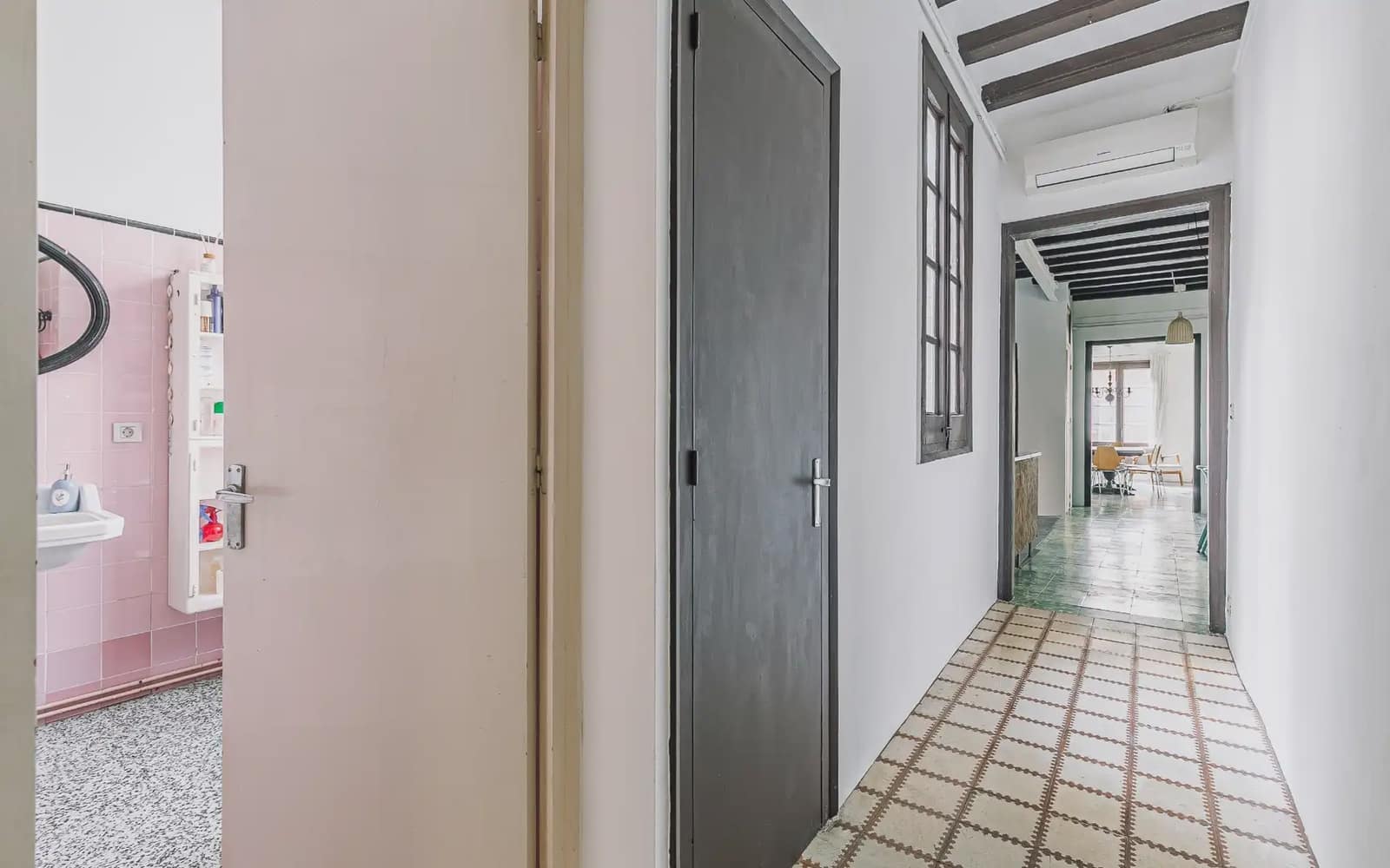 4 quarto Apartamento para venda em Barcelona cidade - 475 000 € (Ref: 9805272)