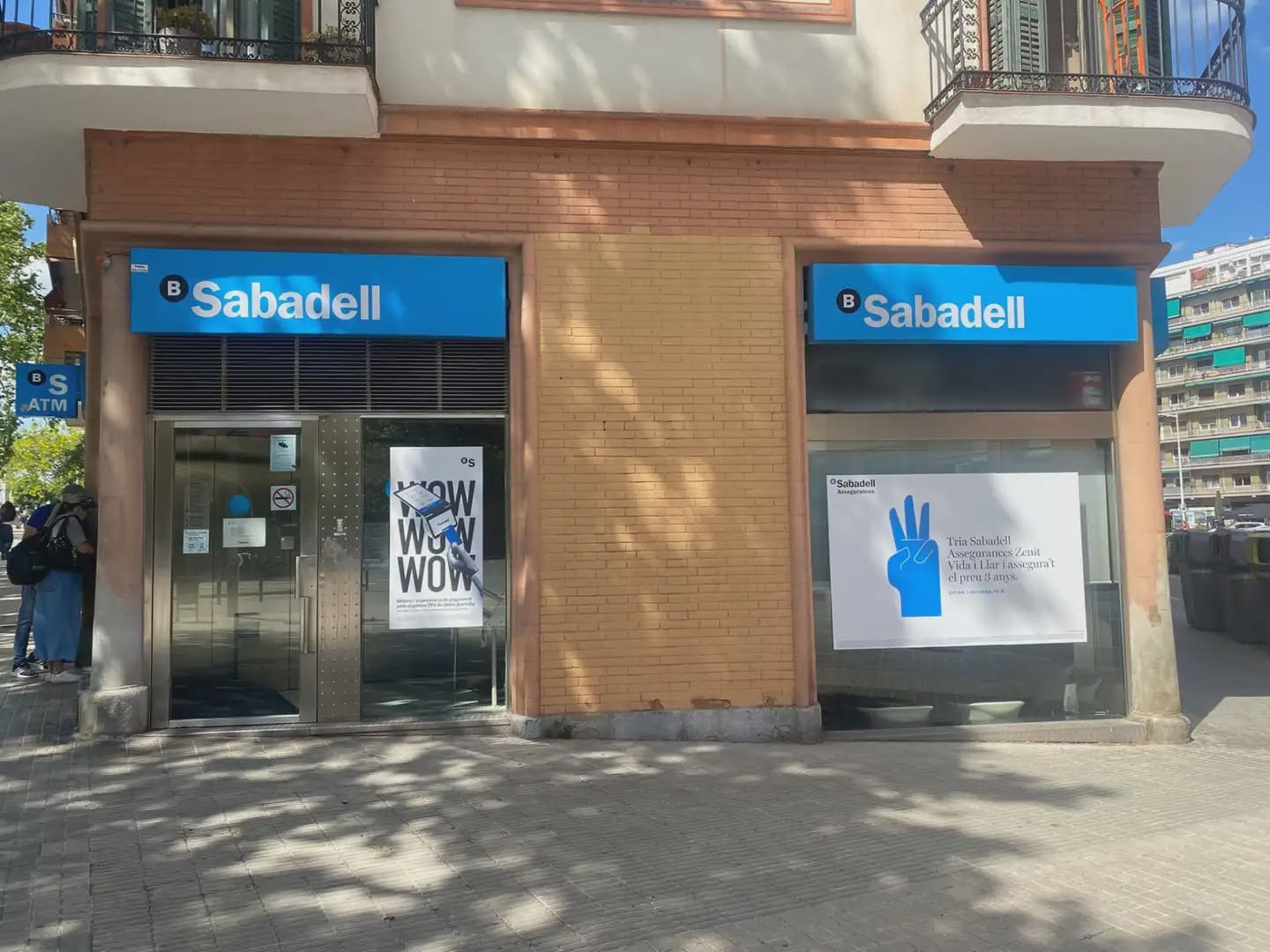 Commercial for sale in Barcelona city - € 859,000 (Ref: 9808587)