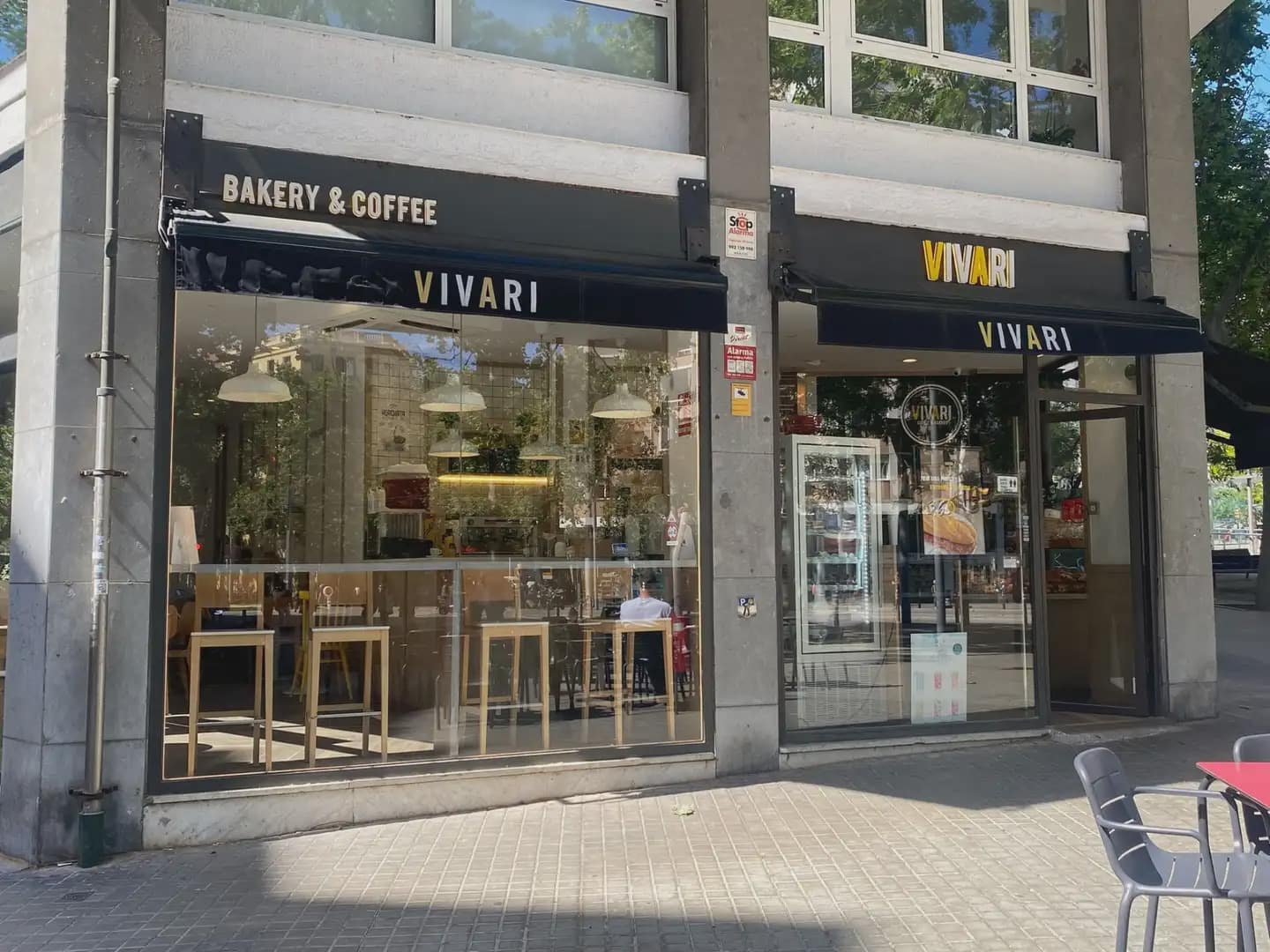 Commercial for sale in Barcelona city - € 859,000 (Ref: 9808587)