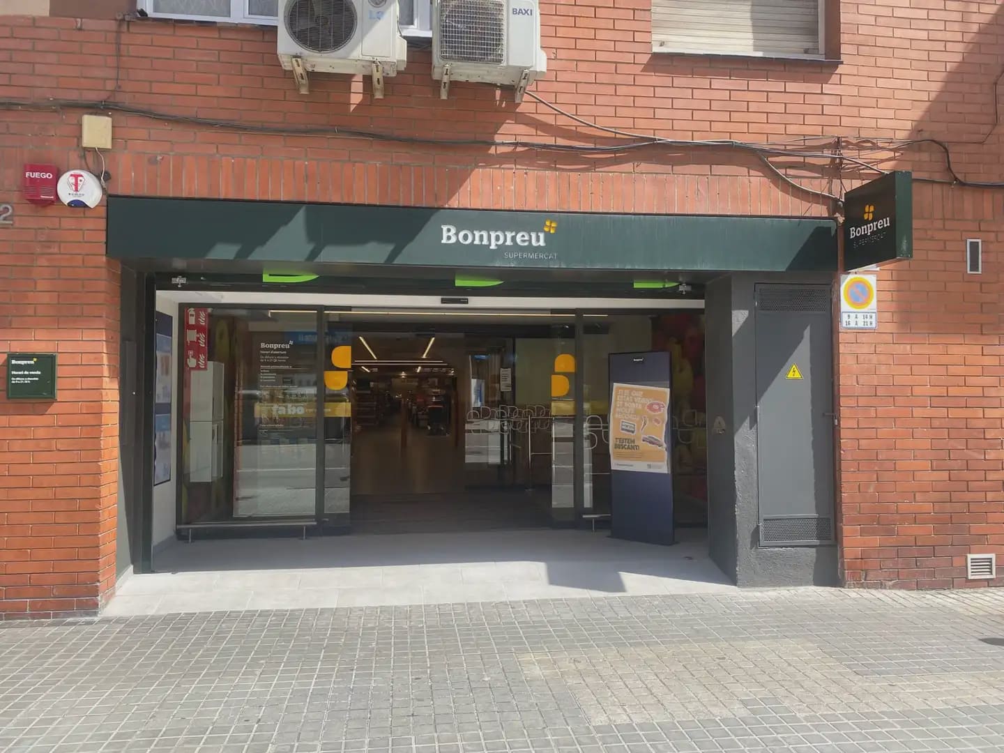 Commercial for sale in Barcelona city - € 859,000 (Ref: 9808587)