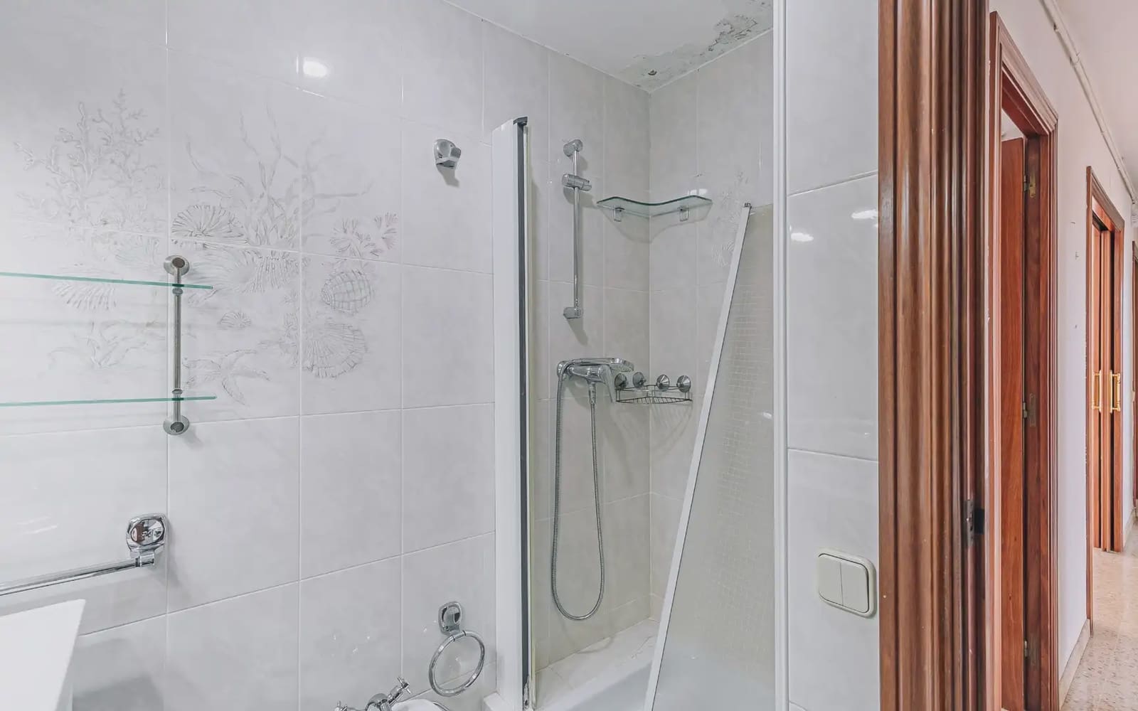 4 Zimmer Wohnung zu verkaufen in Barcelona Stadt mit Garage - 385.000 € (Ref: 9809425)