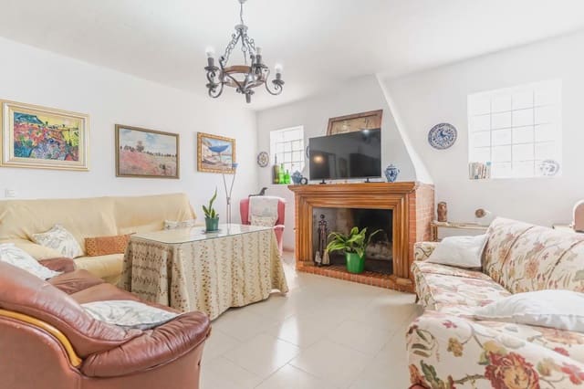2 soveværelse Finca/Landehus til salg i Motril med swimmingpool garage - € 370.000 (Ref: 9810844)