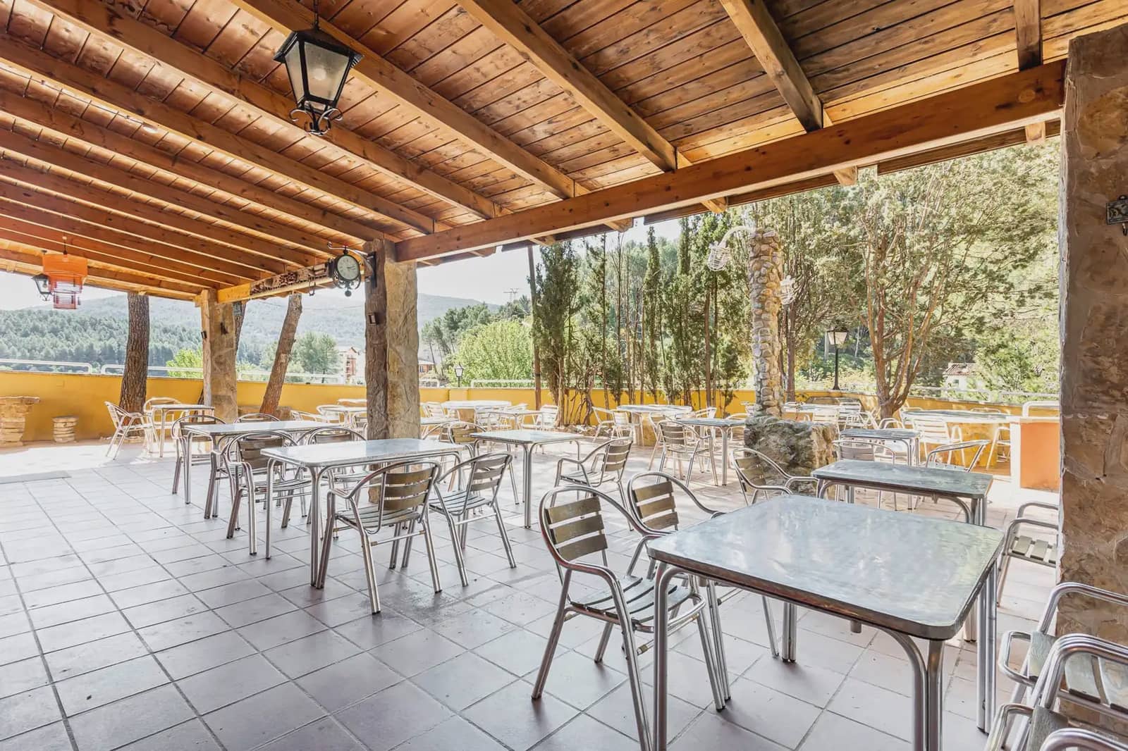 8 bedroom Hotel for sale in Montanejos - € 489,000 (Ref: 9819631)