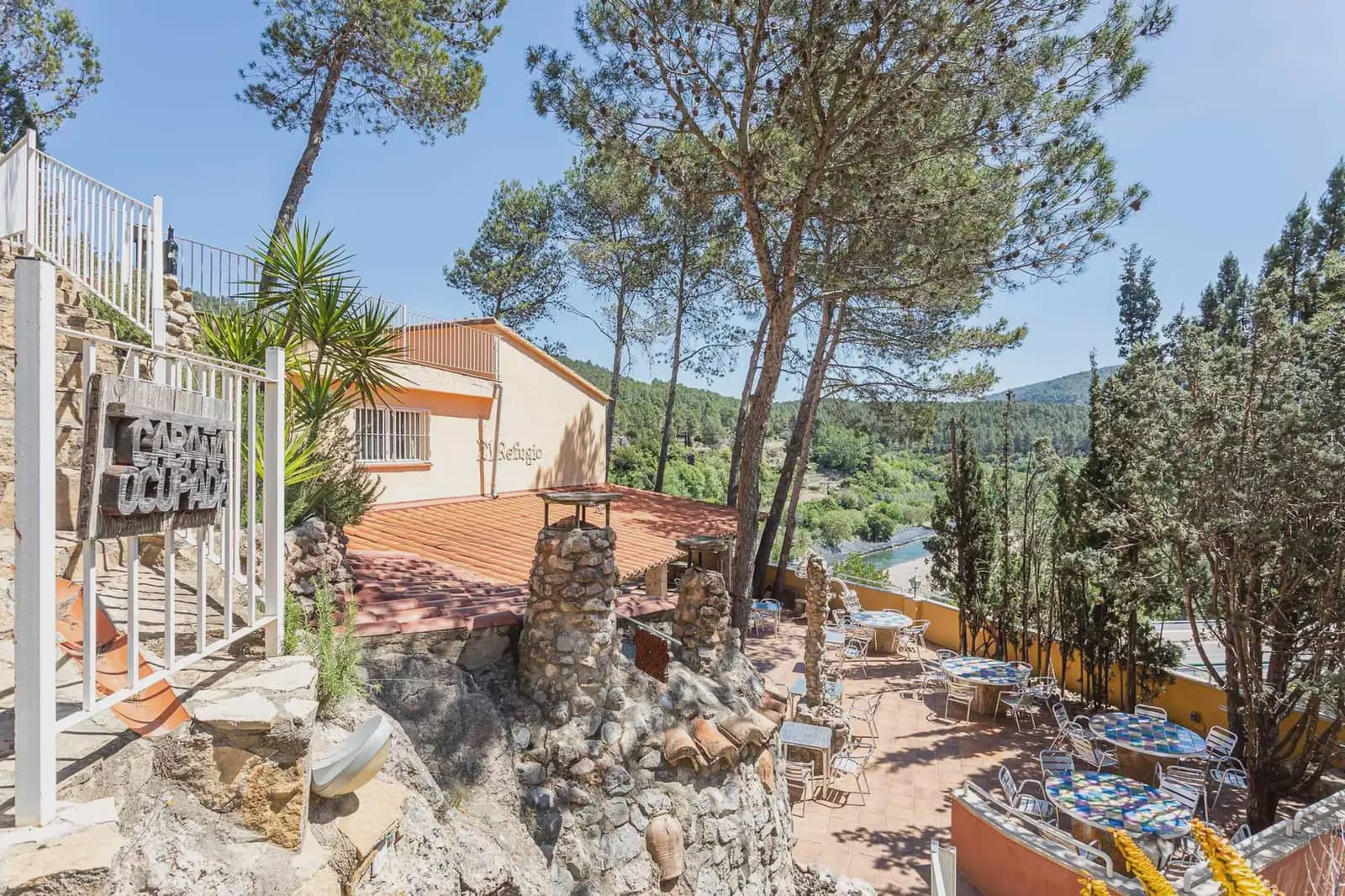 8 bedroom Hotel for sale in Montanejos - € 489,000 (Ref: 9819631)