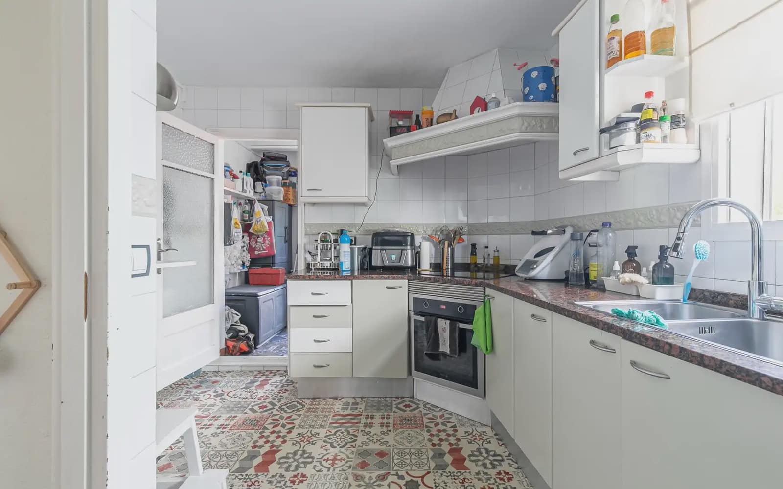 4 bedroom Bungalow for sale in Santa Coloma de Gramenet with garage - € 390,000 (Ref: 9823218)