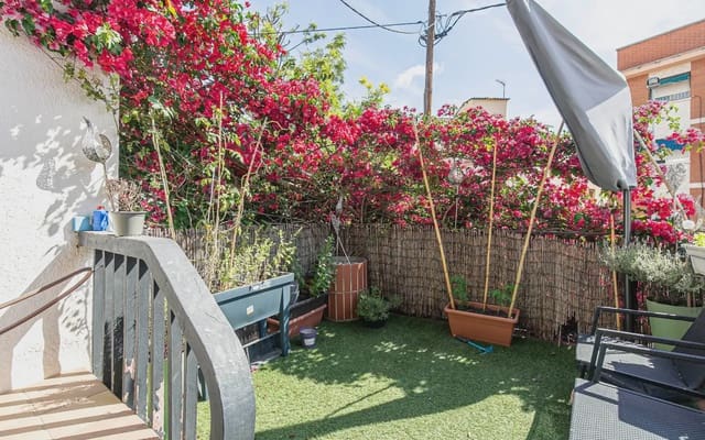 4 bedroom Bungalow for sale in Santa Coloma de Gramenet with garage - € 390,000 (Ref: 9823218)