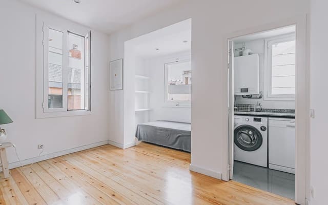 1 slaapkamer Flat te koop in El Putxet i El Farró, Barcelona stad - € 415.000 (Ref: 9824053)