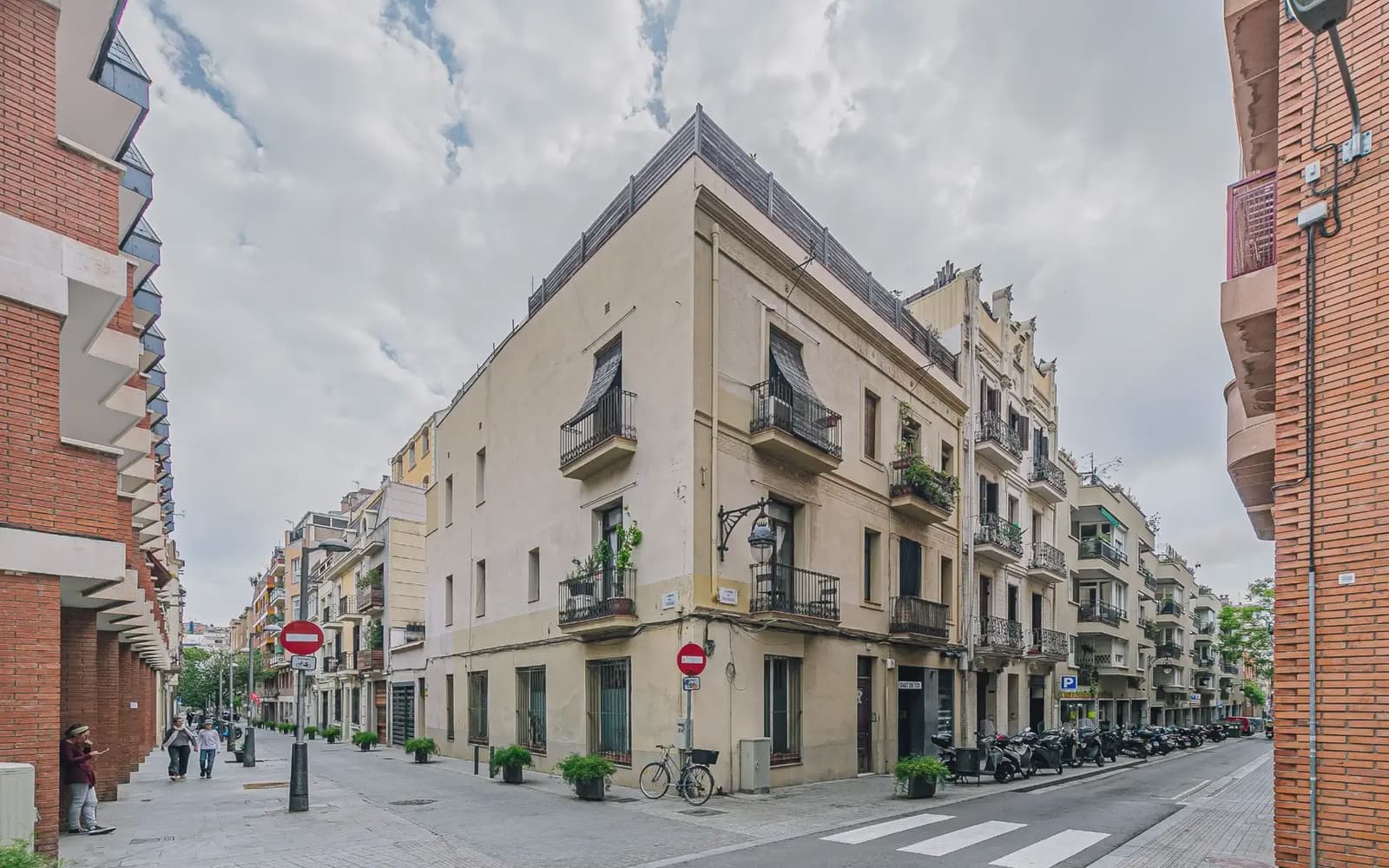 1 slaapkamer Flat te koop in Barcelona stad - € 415.000 (Ref: 9824053)