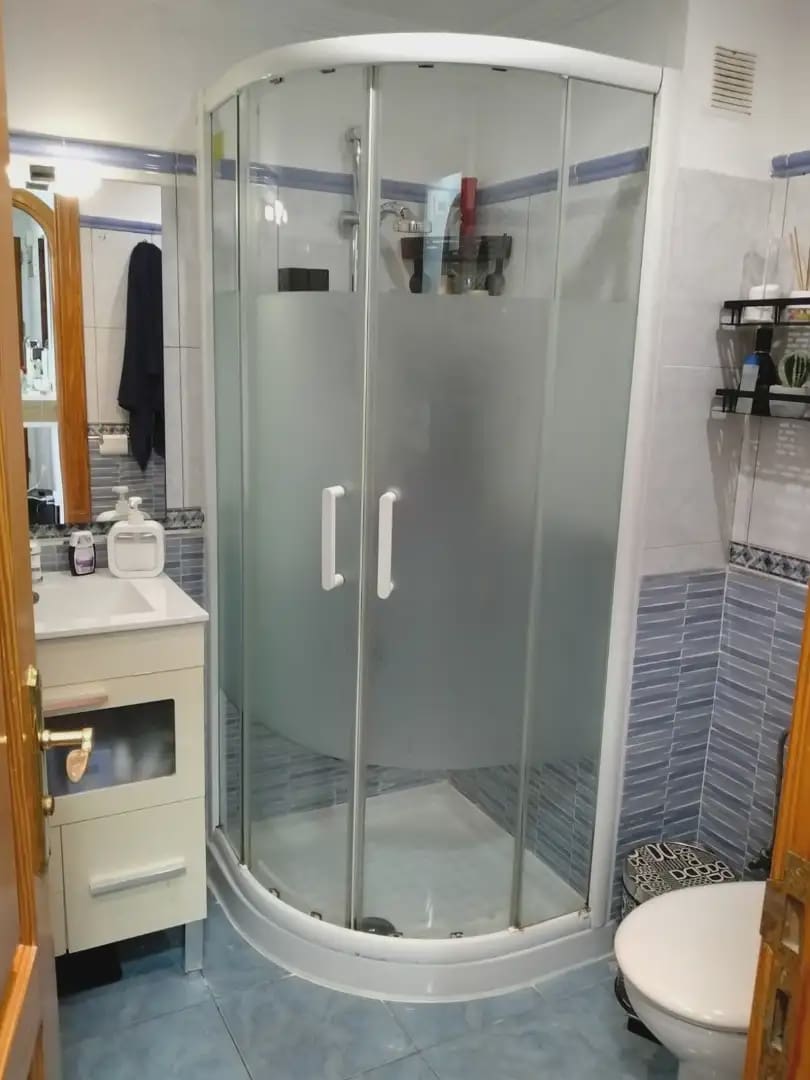 Piso de 3 habitaciones en Las Palmas de Gran Canaria en venta - 199.900 € (Ref: 9827529)
