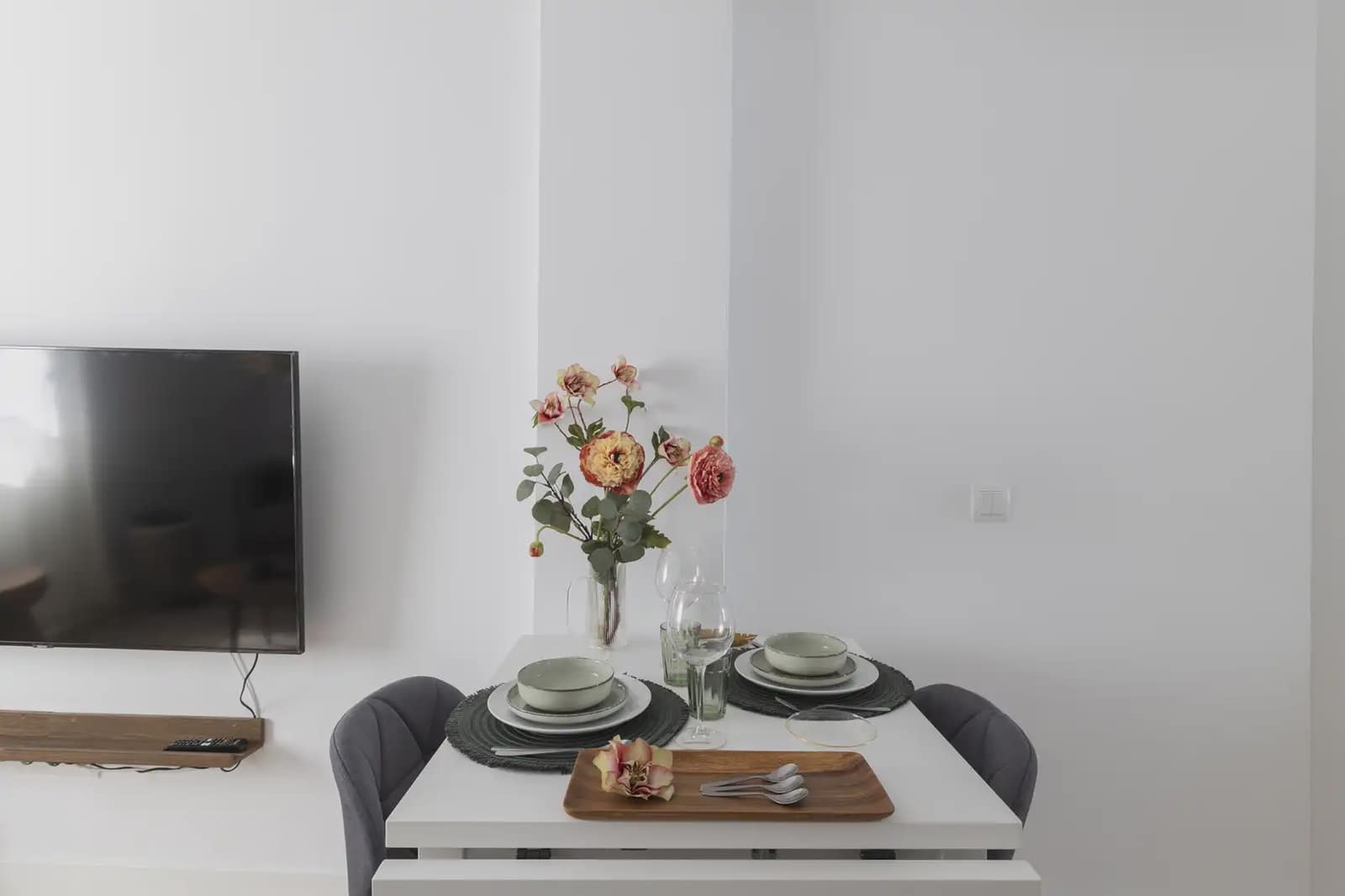 2 slaapkamer Flat te huur in Madrid stad - € 1.500 (Ref: 9827531)