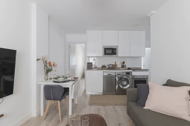 2 slaapkamer Flat te huur in Puerta del Ángel, Madrid stad - € 1.500 (Ref: 9827531)