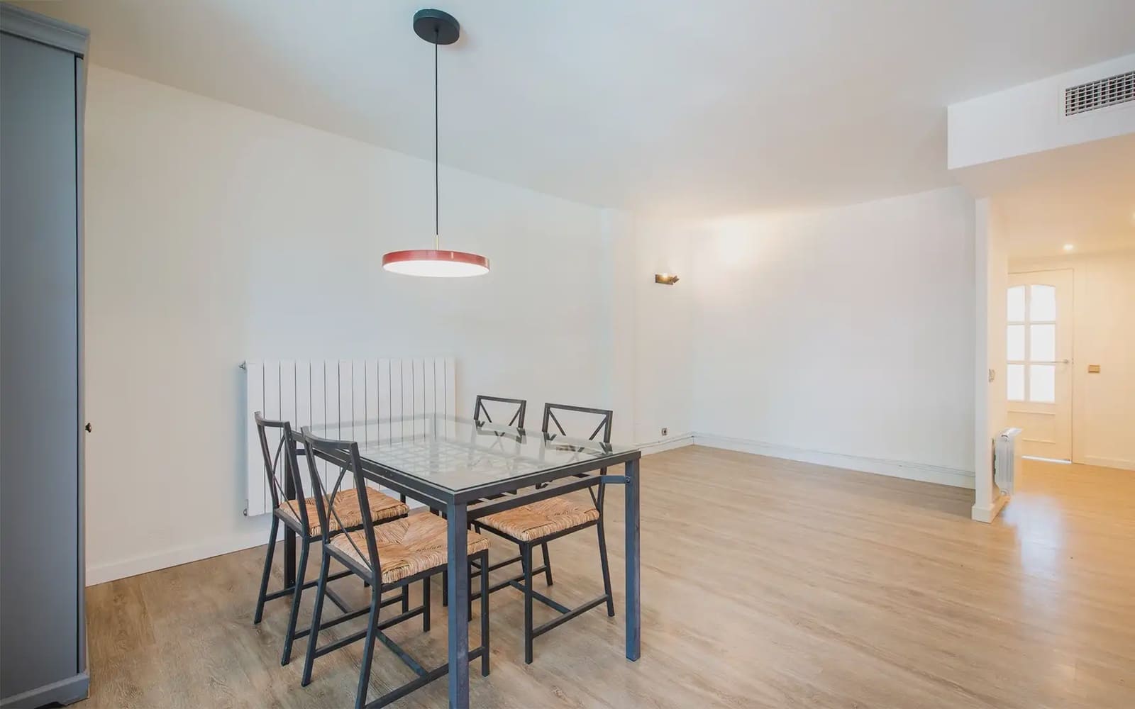 2 bedroom Flat for rent in Castelldefels with pool garage - € 1,655 (Ref: 9828037)