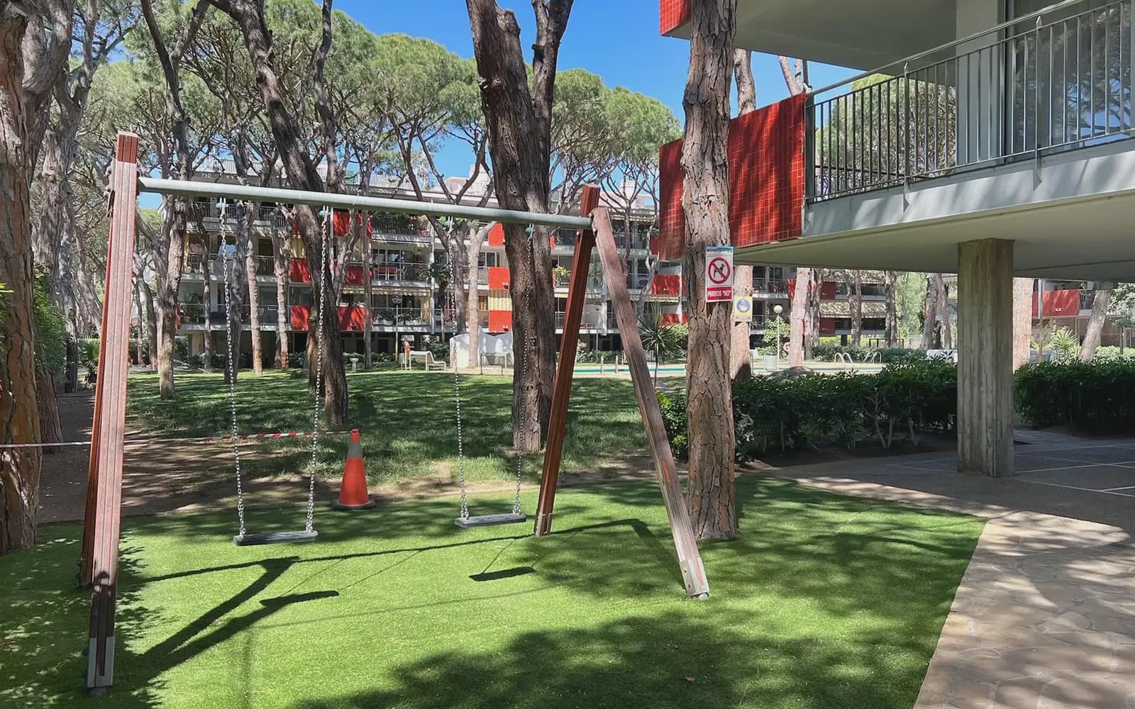 2 bedroom Flat for rent in Castelldefels with pool garage - € 1,655 (Ref: 9828037)