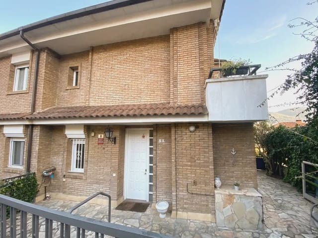 4 sypialnia Dom na sprzedaż w La Palma de Cervelló z garażem - 398 000 € (Ref: 9830390)