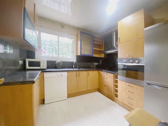 5 sovrum Hus till salu i La Palma de Cervelló med garage - 380 000 € (Ref: 9830390)