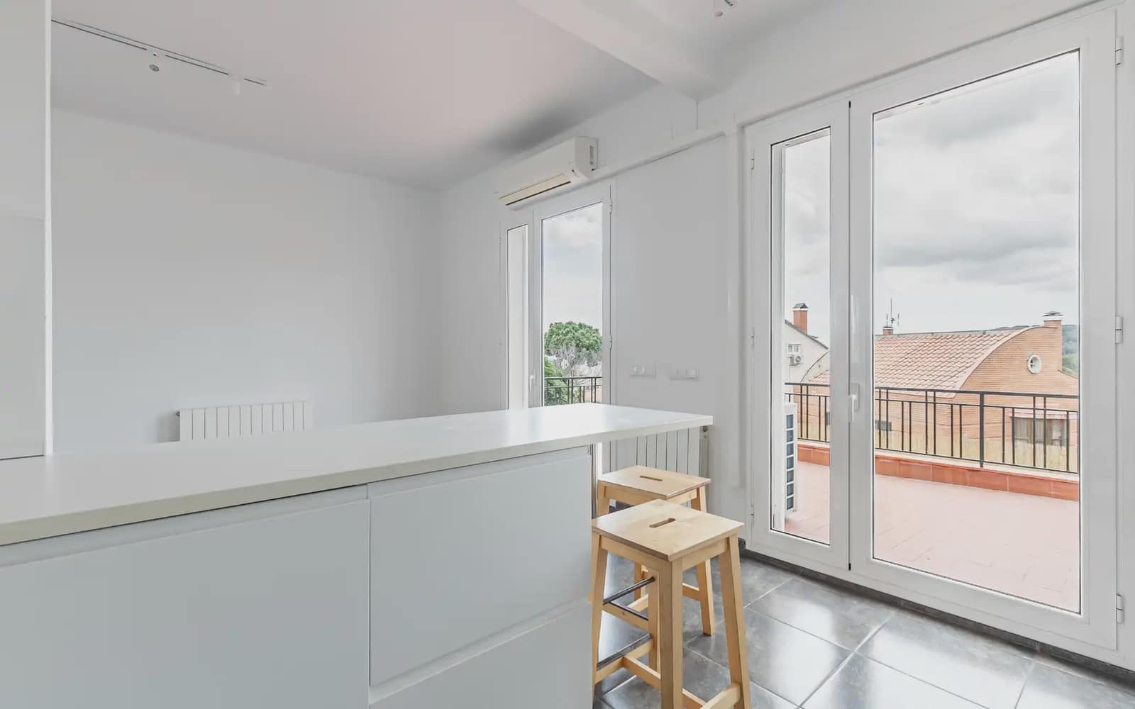 Chalet de 3 habitaciones en Viladecans en venta - 690.000 € (Ref: 9832906)