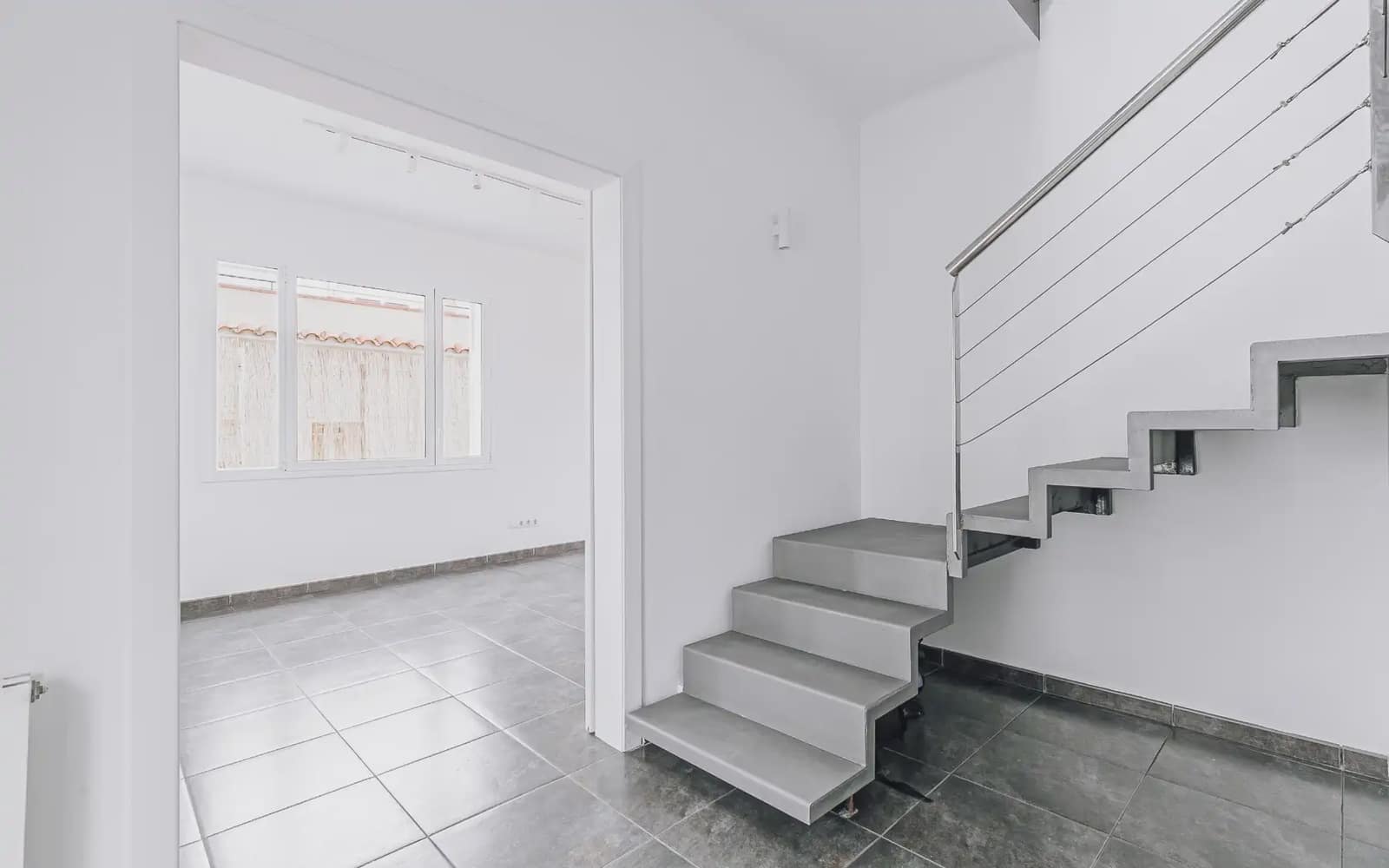 Chalet de 3 habitaciones en Viladecans en venta - 690.000 € (Ref: 9832906)