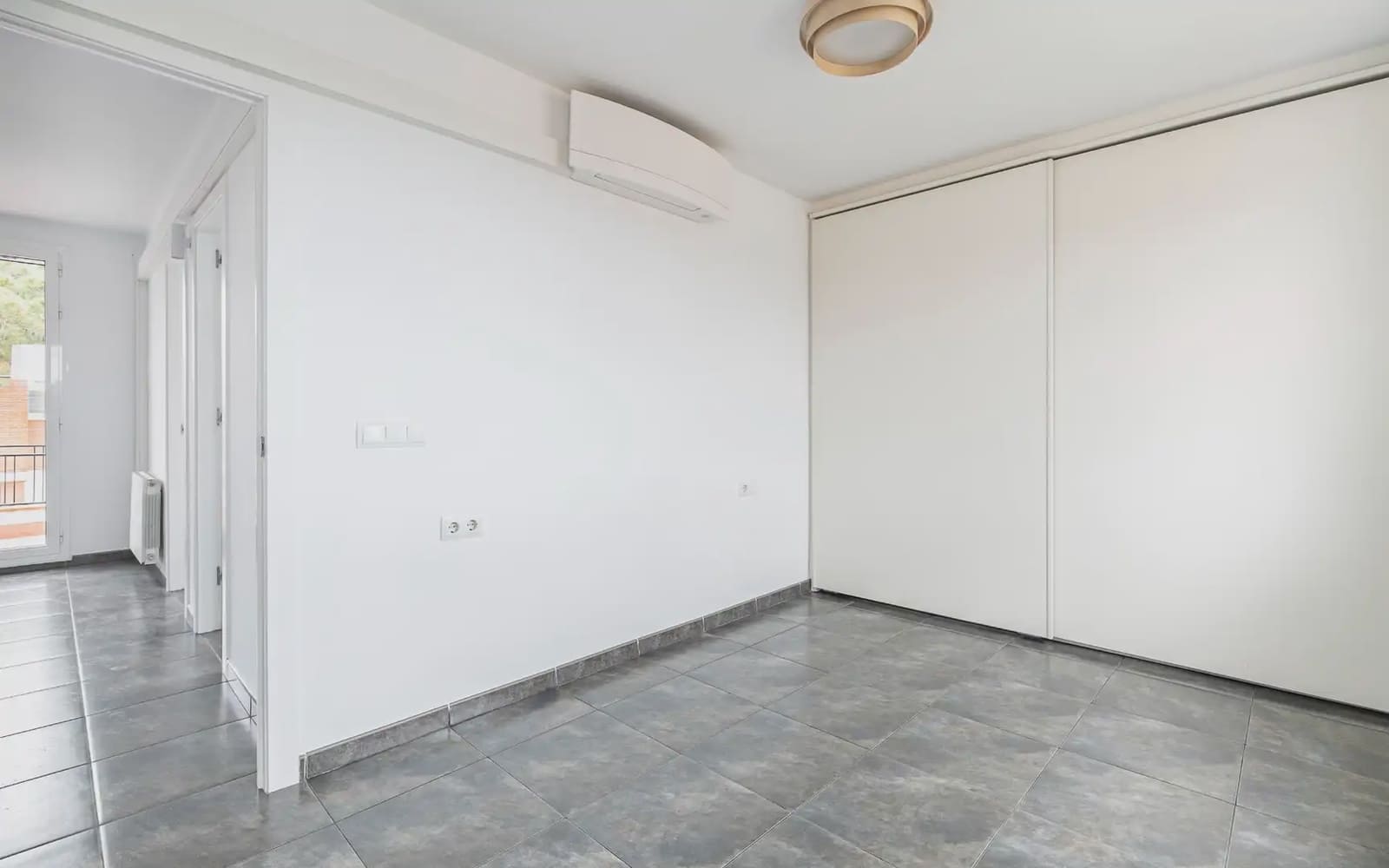 Chalet de 3 habitaciones en Viladecans en venta - 690.000 € (Ref: 9832906)