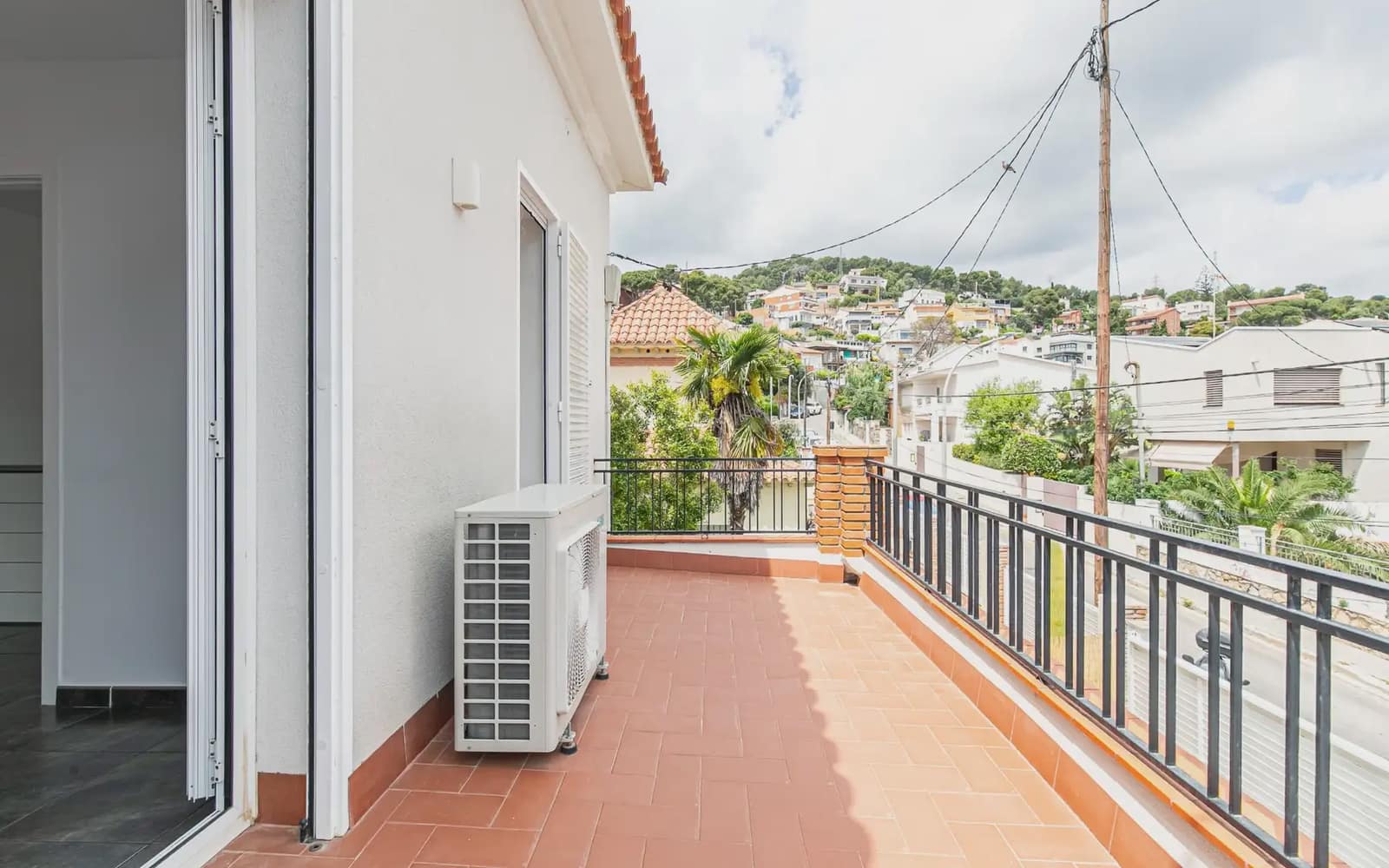 Chalet de 3 habitaciones en Viladecans en venta - 690.000 € (Ref: 9832906)