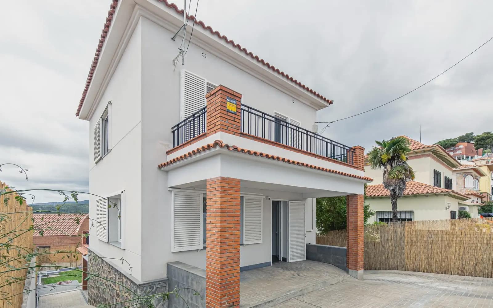 Chalet de 3 habitaciones en Viladecans en venta - 690.000 € (Ref: 9832906)