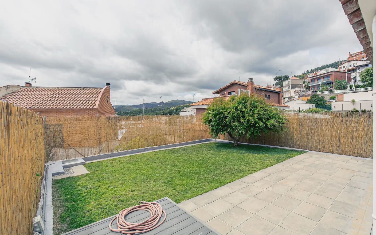 Chalet de 3 habitaciones en Viladecans en venta - 690.000 € (Ref: 9832906)