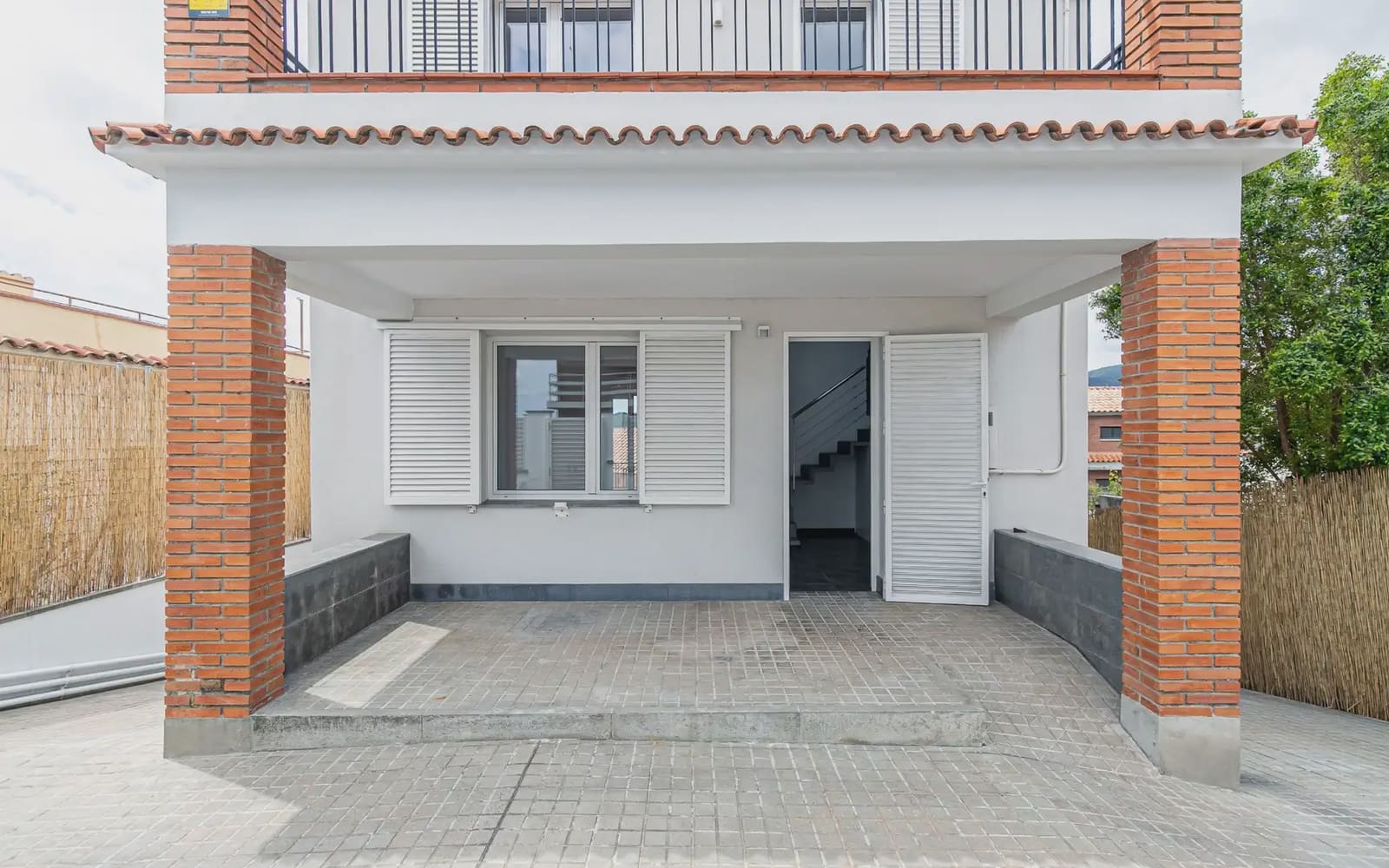 Chalet de 3 habitaciones en Viladecans en venta - 690.000 € (Ref: 9832906)