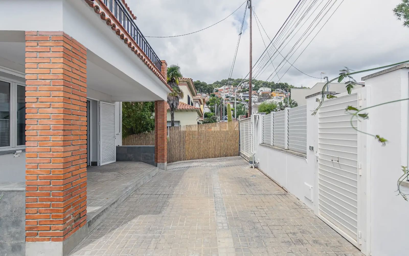 Chalet de 3 habitaciones en Viladecans en venta - 690.000 € (Ref: 9832906)