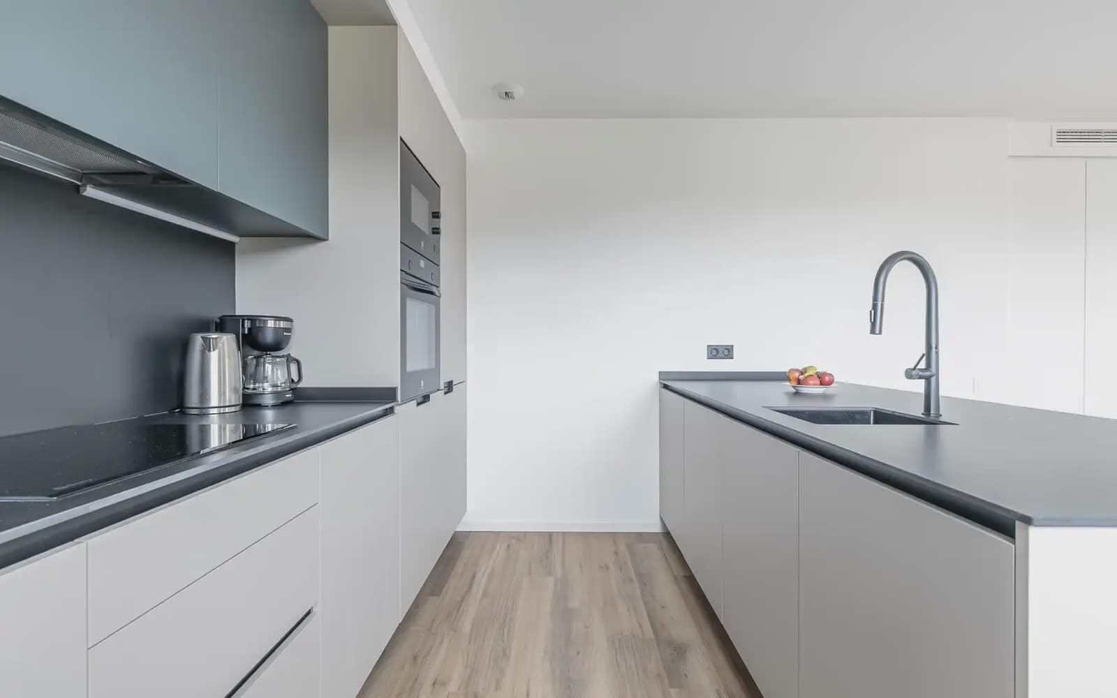 4 bedroom Flat for rent in Sant Boi de Llobregat with pool garage - € 2,700 (Ref: 9836775)