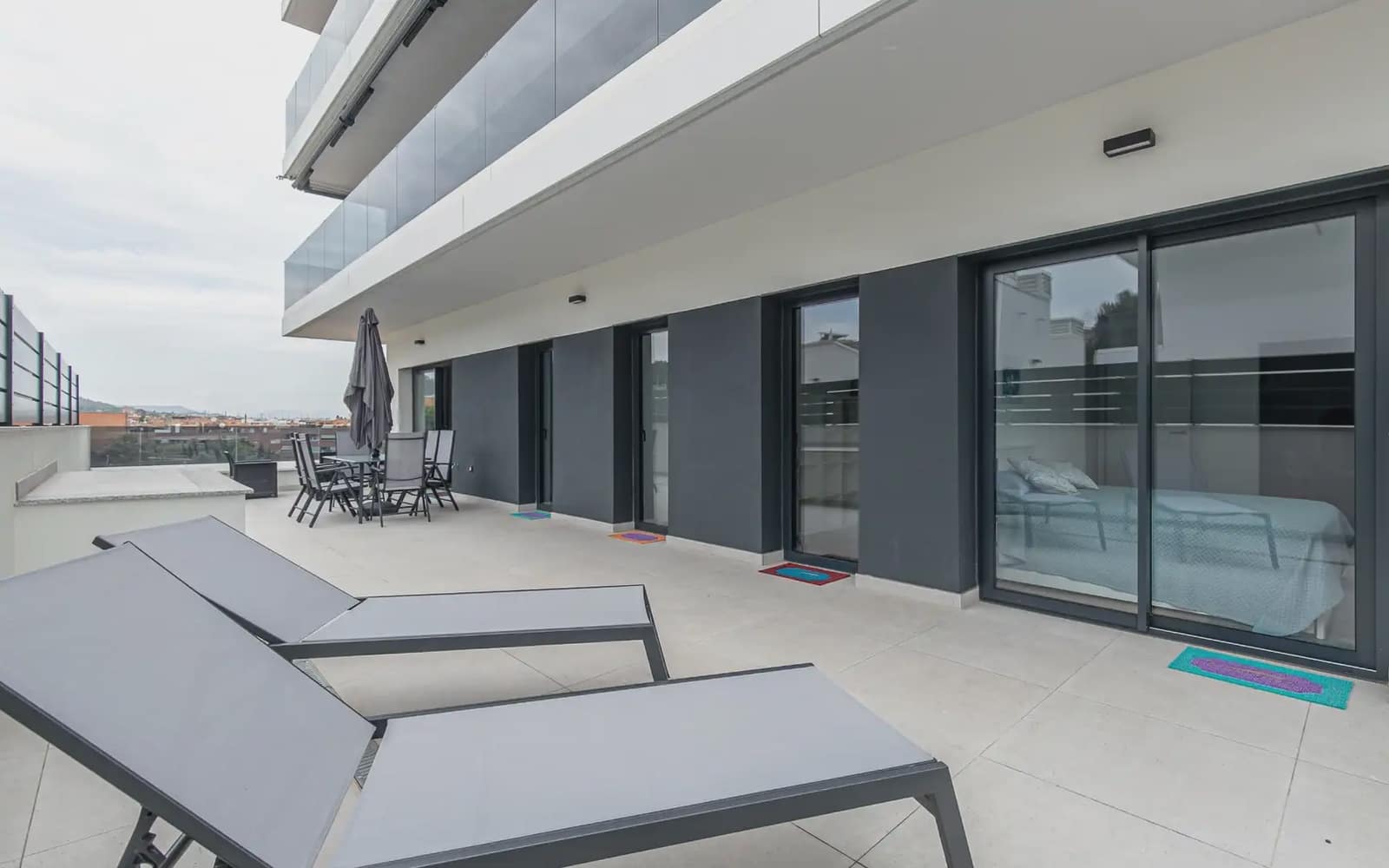 4 bedroom Flat for rent in Sant Boi de Llobregat with pool garage - € 2,700 (Ref: 9836775)