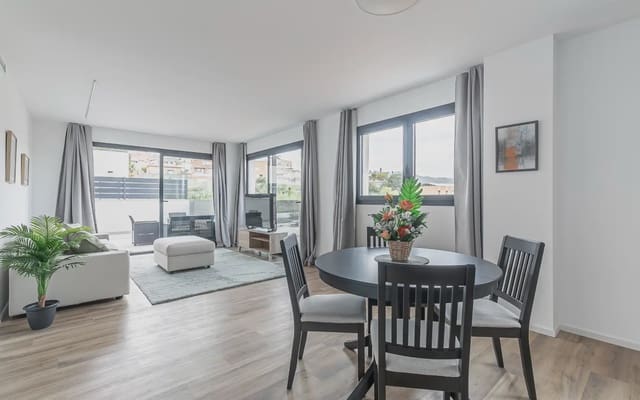 4 bedroom Flat for rent in Sant Boi de Llobregat with pool garage - € 2,700 (Ref: 9836775)